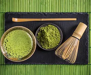 Le Matcha, poudre de thé vert japonais de qualité supérieure • Cuisine Japon